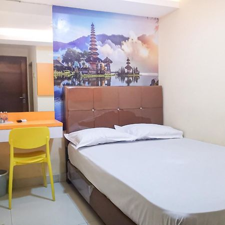 Tng Hotel Redpartner Jakarta Eksteriør bilde